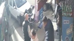 Trabzon'da Bı&ccedil;aklı Kavga: 1'i Ağır 8 Kişi Yaralandı!