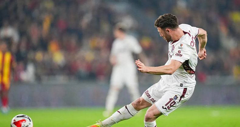 Trabzonspor'a İki Yıldızdan Olumsuz Gelişme!