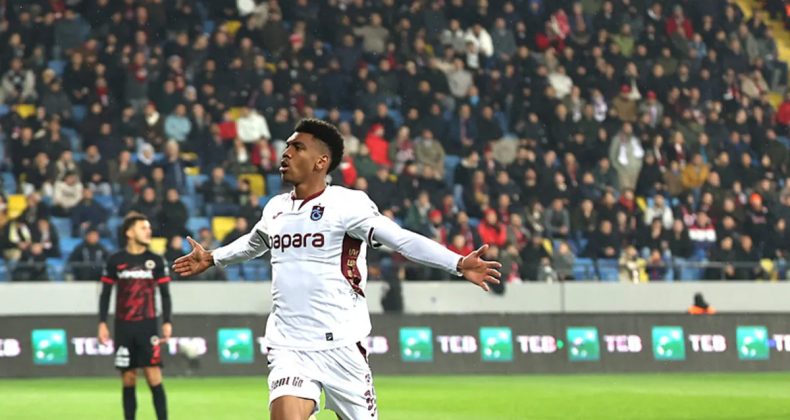 Trabzonspor'un Golleri Onuachu, Augusto ve Mu&ccedil;i ile Geliyor