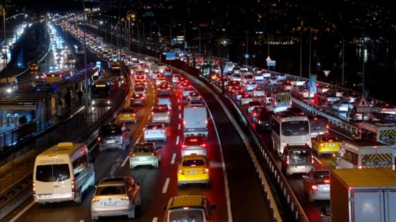 Trafikte Yeni Bir D&ouml;nem: 36 Maddelik Trafik Yasası Meclis&rsquo;te!