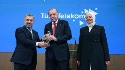 T&uuml;rk Telekom'a "Dijital Erişilebilirlik &Ouml;d&uuml;l&uuml;!" "Engelsiz T&uuml;rkiye Y&uuml;zyılı" Vizyonuna Katkı Sunuyoruz