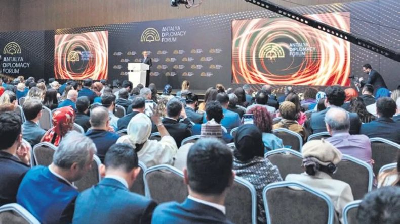 T&uuml;rkiye, 264 Diplomatik Ağı ile K&uuml;resel D&uuml;zenin Merkezinde Konumlanıyor