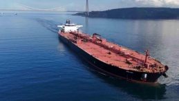 Ukrayna'nın F&uuml;ze İle Vurduğu Rusya'nın Arlan Gemisi İstanbul Boğazı'ndan Ge&ccedil;ti