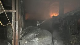 Uşak'ta Fabrikada Yangın &Ccedil;ıktı