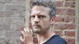 &Uuml;nl&uuml; Y&ouml;netmen Seren Y&uuml;ce'ye Kurye Kılığında Silahlı Saldırı