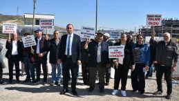 Uzundere Kentsel D&ouml;n&uuml;ş&uuml;m Mağdurlarından İZBB'ye &Ccedil;ağrı: Takvim A&ccedil;ıklayın