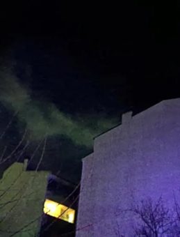 Van'da Apartman Yangını: 15 Kişi Dumandan Etkilendi!