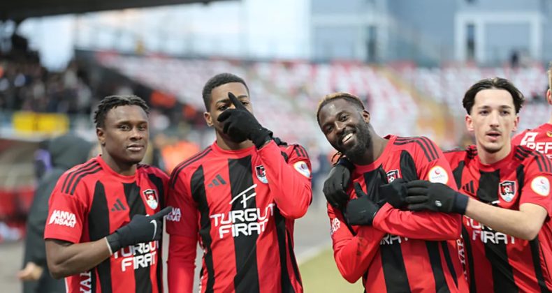 Vanspor FK, Hatayspor'u Farklı Ge&ccedil;ti!