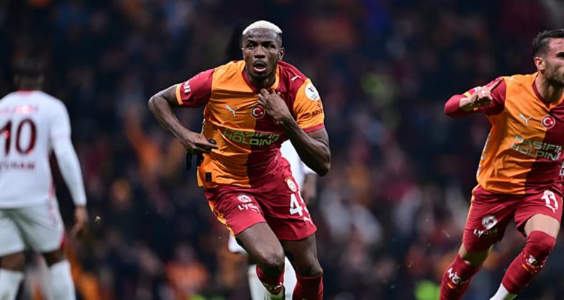 Victor Osimhen Bu Sezonki Gol Sayısını 11'e &Ccedil;ıkardı!