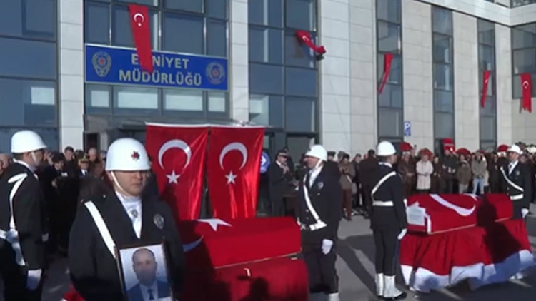 Yalova Emniyeti'nde Şehit Polisler İçin Anma Töreni Düzenlendi