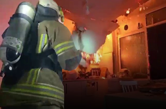 Yangında Tavan &Ccedil;&ouml;kt&uuml;, İtfaiye Ekipleri &Ouml;l&uuml;mden D&ouml;nd&uuml;… Yaşananlar Kameraya Yansıdı