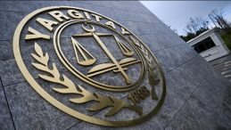 Yargıtay'dan Emsal Karar: İş Yerindeki "Zorlayıcı Sebep" İhbar Tazminatını Etkilemez