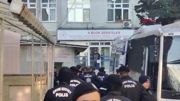 Yasa Dışı Bahis Operasyonu Kapsamında Ş&uuml;pheliler Sağlık Kontrol&uuml;nden Ge&ccedil;irildi