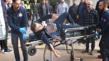 Yeğenini &Ouml;ld&uuml;r&uuml;p, Diğer Yeğeni ve Eniştesini Yaraladıktan Sonra İntihara Kalkıştı