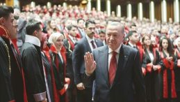 Yeni T&uuml;rkiye'ye Herkes Uyum Sağlayacak