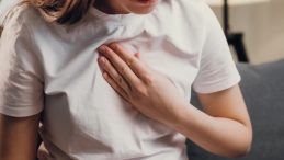 Yorulduğunuzda Nefes Darlığı Yaşıyorsanız, Dikkat Edin! Bu Belirtiler Ciddi Hastalıkların G&ouml;stergesi Olabilir.