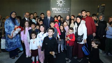 Y&Ouml;K Başkanı &Ouml;zvar, Otizmli &Ouml;ğrencilerle Buluştu