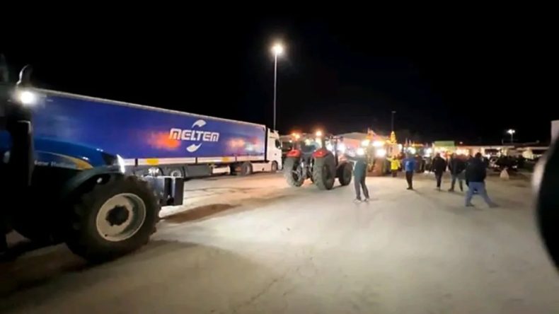 Yunan Tarım Üreticilerinin Protestosu İpsala Sınır Kapısı'nı Kapatma Noktasına Getirdi