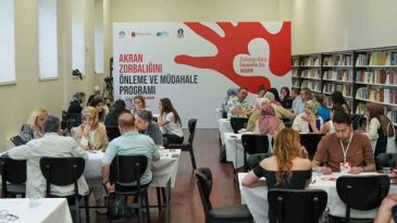 15 Yaş Altı Sosyal Medya D&uuml;zenlemesi: 'Zorbalığı Engelle' Projesi Yeniden G&uuml;ndemde