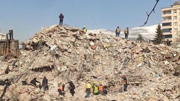 152 Kişiye Mezara D&ouml;n&uuml;şen Olayda, Palmiye Sitesi'nin Yıkımına İlişkin 3 Kamu G&ouml;revlisi Hakkında Dava A&ccedil;ıldı