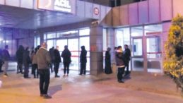 2 Aylık Bebeğini A&ccedil; Bırakıp Hayatını Kaybettirdi