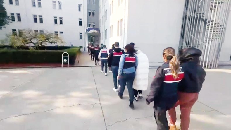 2 Milyar TL'lik Hesap Hareketi: Yeni Su&ccedil; Trendleri Siber Su&ccedil;lar