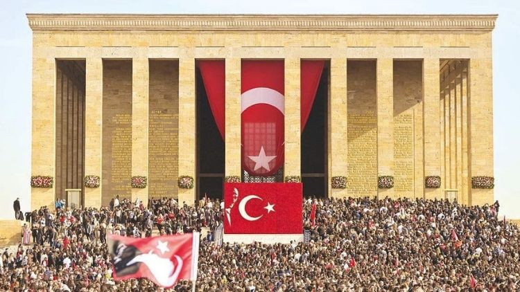 2025&rsquo;te 8.242.170 ziyaret&ccedil;i&hellip; Ge&ccedil;en yıl da Ata&rsquo;ya koştuk