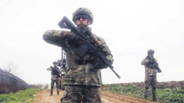 21 D&uuml;zensiz G&ouml;&ccedil;men Ele Ge&ccedil;irildi