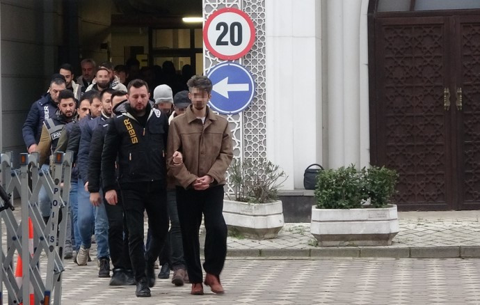 28 ilde bahis operasyonu: Yapay zekayla kadın profili oluşturup vurgun yapmışlar!