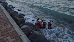 3 Tekerlekli Elektrikli Motosiklet Denize U&ccedil;tu