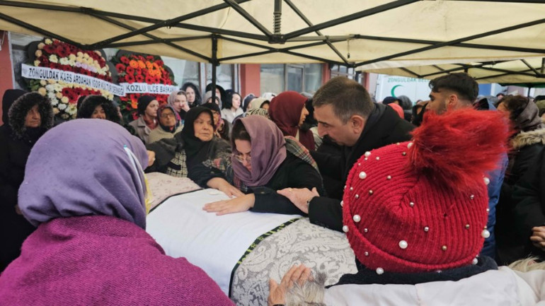 Nazmiye Esen ve Eşi