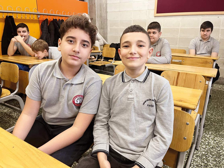 Öğrenciler Tatilde