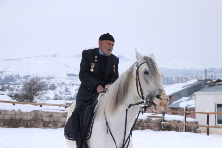 Savaş Anıları ile Şevki Kanak