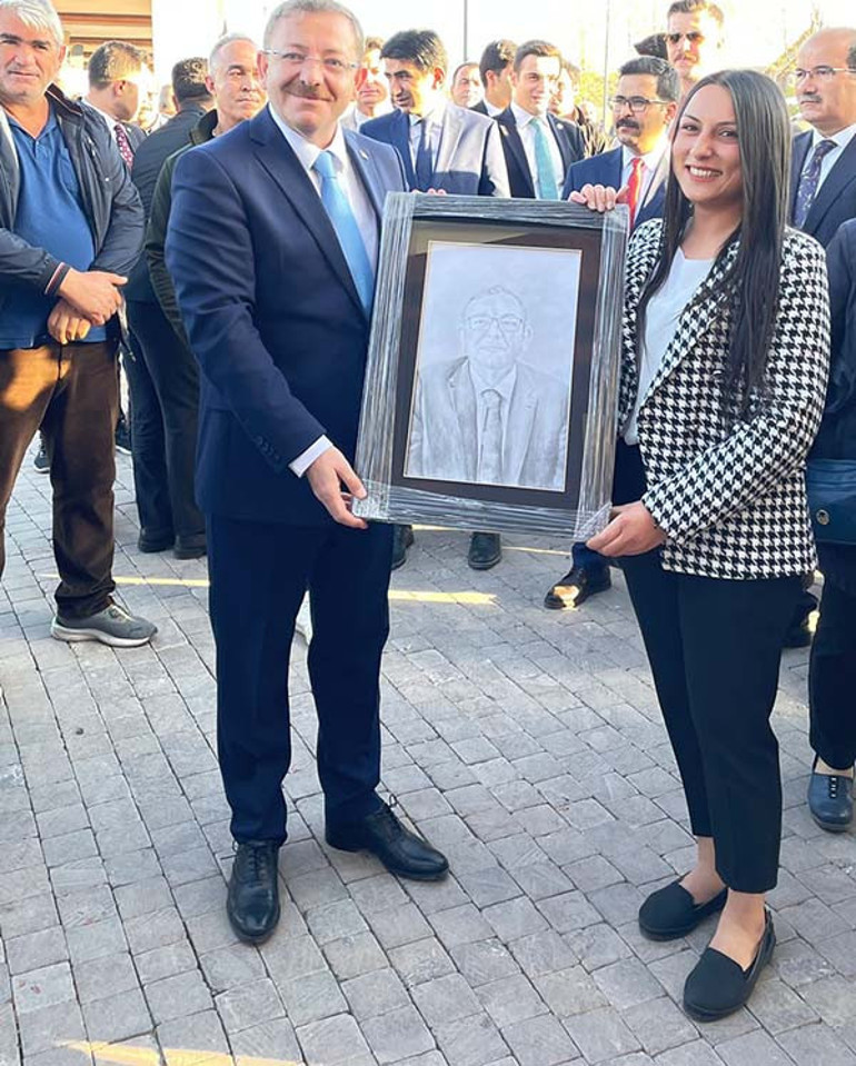 Sibel Keçeli Resmi