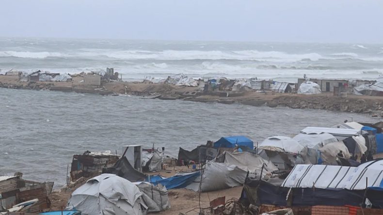 AB: İsrail'in kısıtlamalarının Gazze'de kışı &ouml;l&uuml;mc&uuml;l hale getirdiği bildirildi