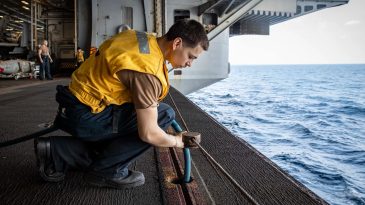 ABD, USS Abraham Lincoln U&ccedil;ak Gemisinin Orta Doğu'ya G&ouml;nderildiğini Duyurdu