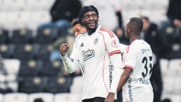 Abraham ilgileri &uuml;zerine &ccedil;ekti!