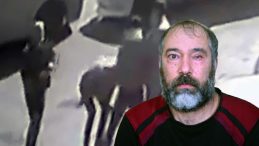 Adana'da Dolmuş Durağında &Ccedil;ay Bardaklı Dehşet! 'K&uuml;f&uuml;rl&uuml; Konuşmayın' Diye Uyardı, G&ouml;z&uuml;n&uuml; Kaybetti