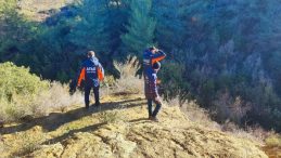 Adana'da Ekipler 3 G&uuml;nd&uuml;r Kayıp Gen&ccedil; İ&ccedil;in Arama Yapıyor