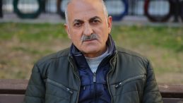 Adana'da Seyyar Satıcı Zeynettin Delen, 5 Yıldır Boşanmak İ&ccedil;in M&uuml;cadele Ediyor: Eşimin O S&ouml;z&uuml; Y&uuml;z&uuml;nden&hellip;