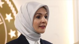 Aile ve Sosyal Hizmetler Bakanı Mahinur &Ouml;zdemir G&ouml;ktaş'tan Dijital Farkındalık Paylaşımı