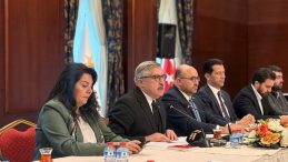 AK Parti'li H&uuml;seyin Yayman: Aile, &ccedil;ocuk ve kadın kırmızı &ccedil;izgimizdir