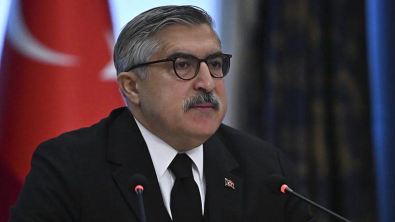 AK Partili Yayman'dan Özgür Özel'in İddialarına Sert Yanıt: Depremzede Şehrimize Ziyaretiniz Çok Gecikti!