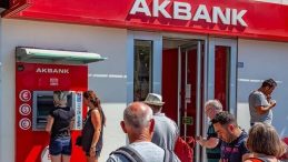 Akbank &Ccedil;alışma Saatleri 2026 – Akbank Saat Ka&ccedil;ta A&ccedil;ılıyor, Akşam Ka&ccedil;ta Kapanıyor?
