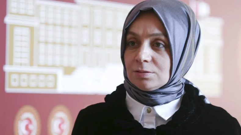 Alevi Bektaşi Dernekleri'nden Leyla Şahin Usta'ya Destek: CHP'nin Algı Operasyonu Başarısız Olacak!