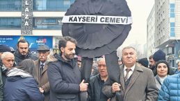 Alevi Derneklerinden CHP'ye Siyah &Ccedil;elenk
