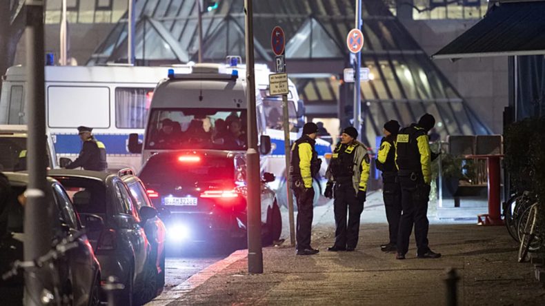 Almanya'da Taraflar Arasındaki Kavga Kanlı Bitti: 5 Yaralı