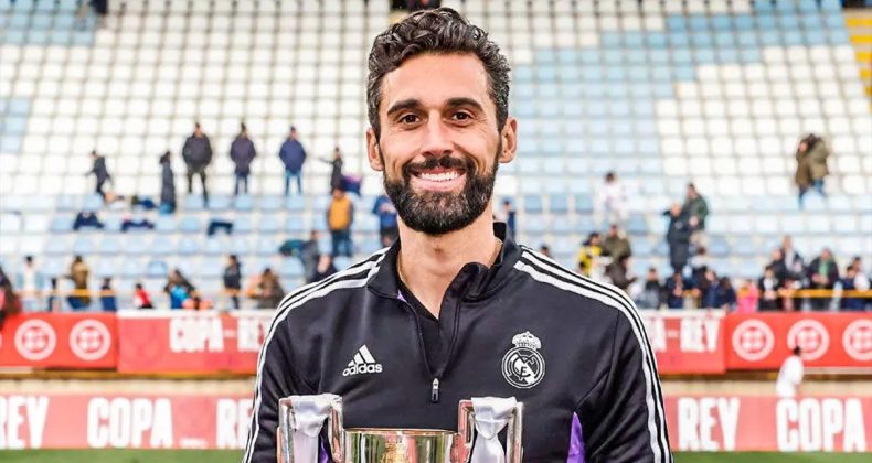 Alvaro Arbeloa Real Madrid'deki G&ouml;revine Başladı!