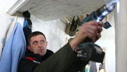 Ama&ccedil; Olası Facianın &Ouml;n&uuml;ne Ge&ccedil;mek: İl&ccedil;edeki Yaşlıların Evine Takılıyor