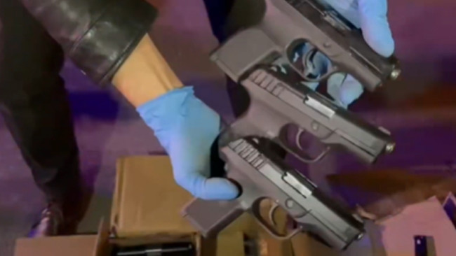 Antalya'da 393 Ruhsatsız Tabanca Ele Ge ge&ccedil;irildi